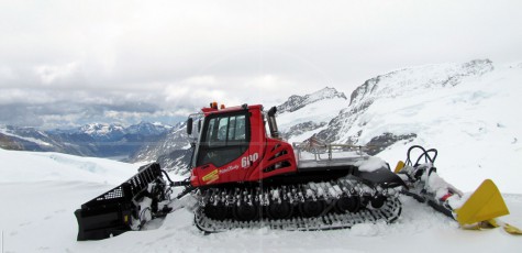 Kässbohrer Pistenbully Jungfraujoch | Drive-by Snapshots by Sebastian Motsch (2011)