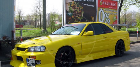 Nissan Skyline GT-R 34 Yellow Drifter | Drive-by Snapshots by Sebastian Motsch (2010)